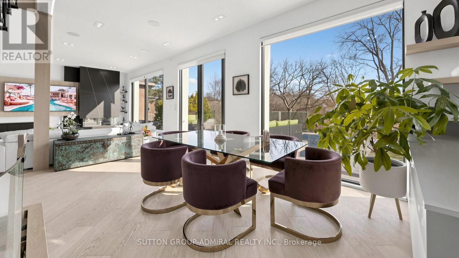 33 THORNY BRAE DRIVE - 20