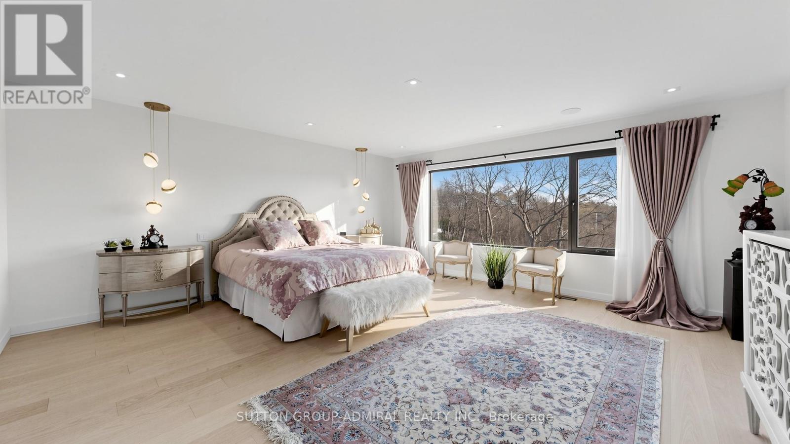 33 THORNY BRAE DRIVE - 27