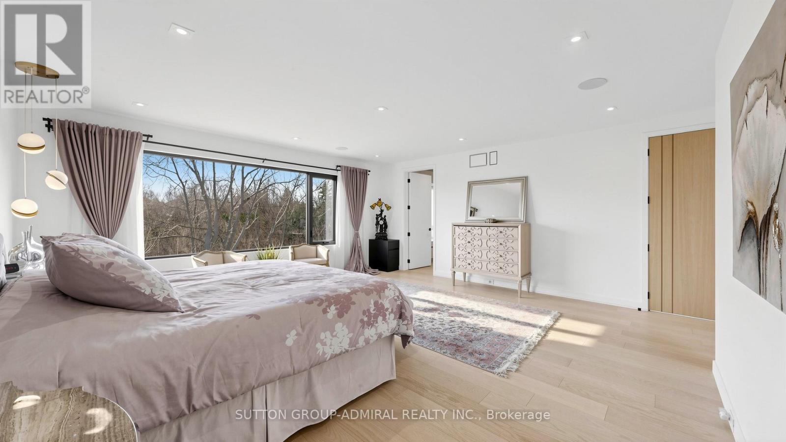 33 THORNY BRAE DRIVE - 29