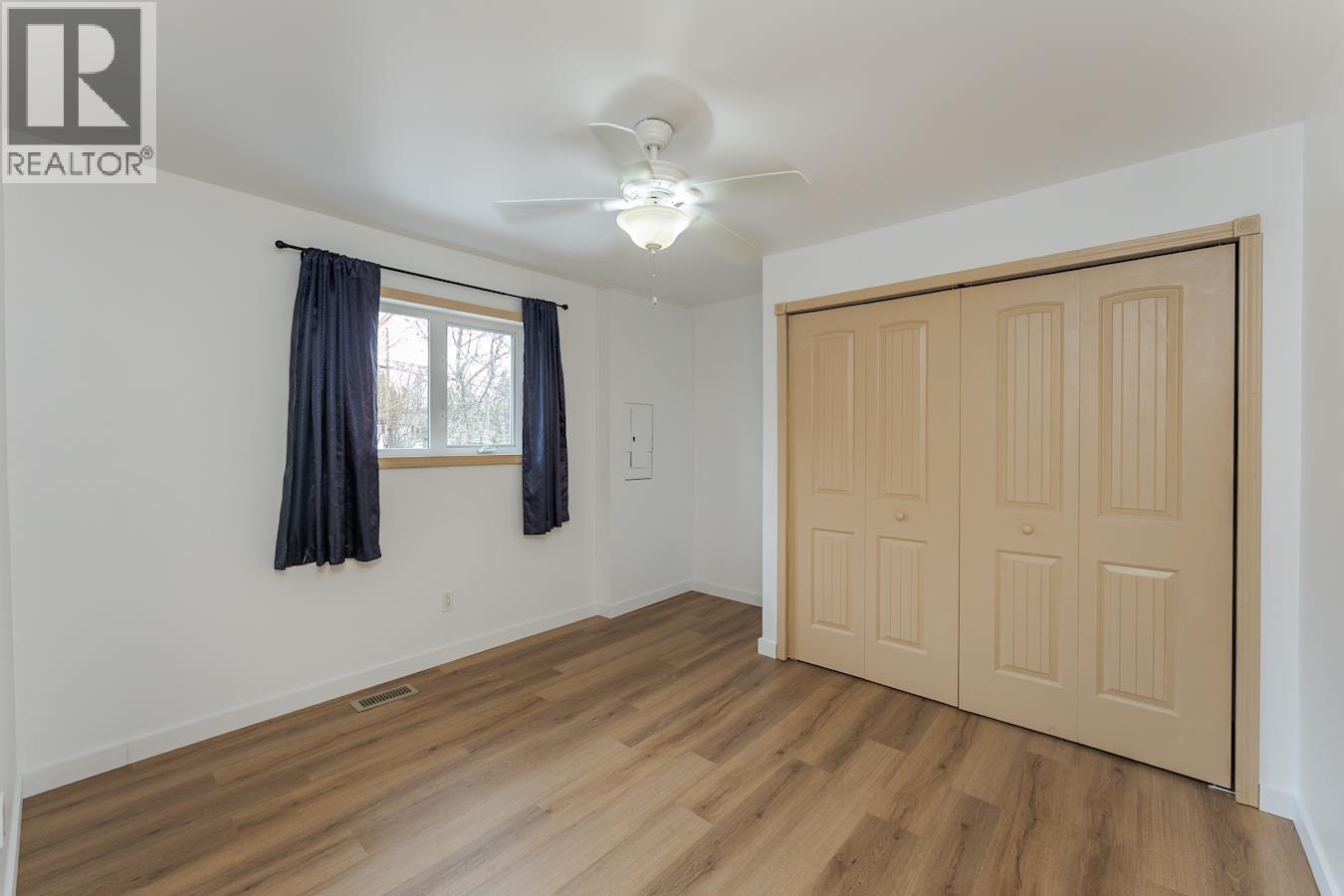 821 N BLACKBURN ROAD - 21