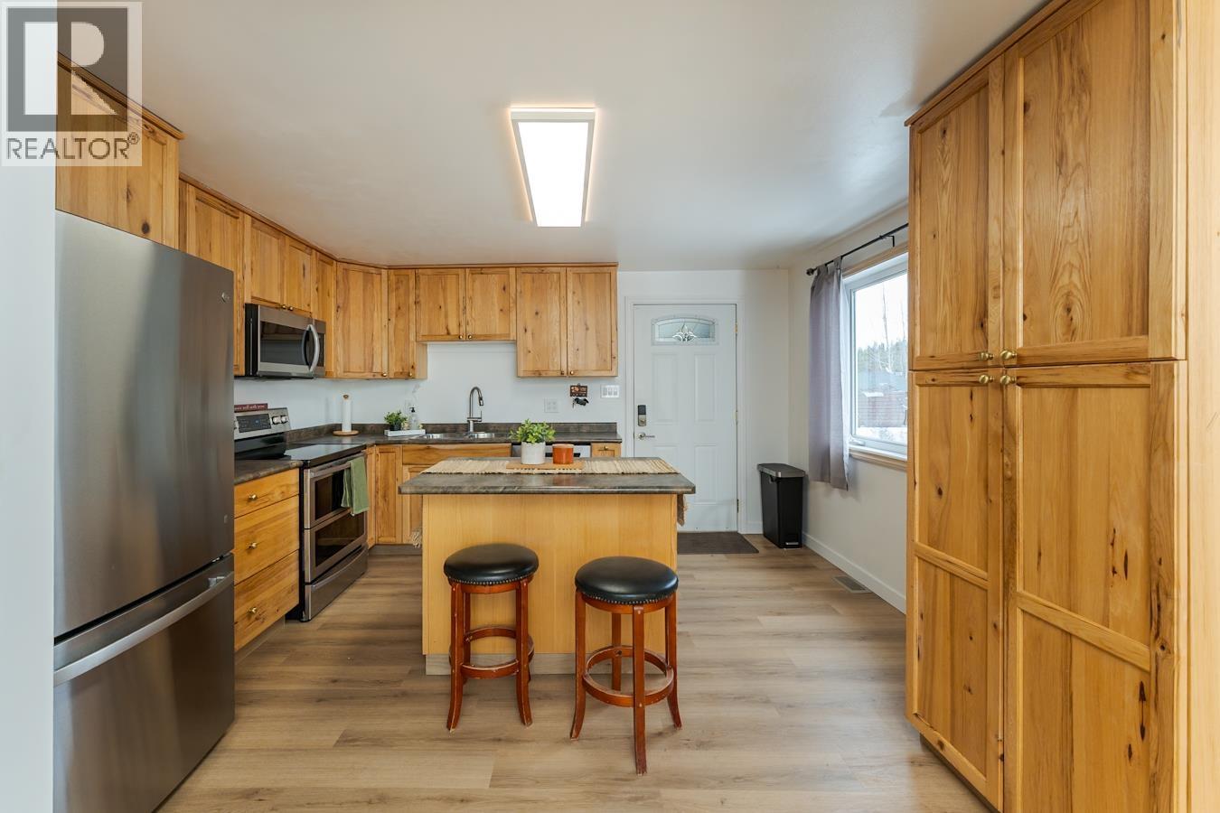 821 N BLACKBURN ROAD - 4