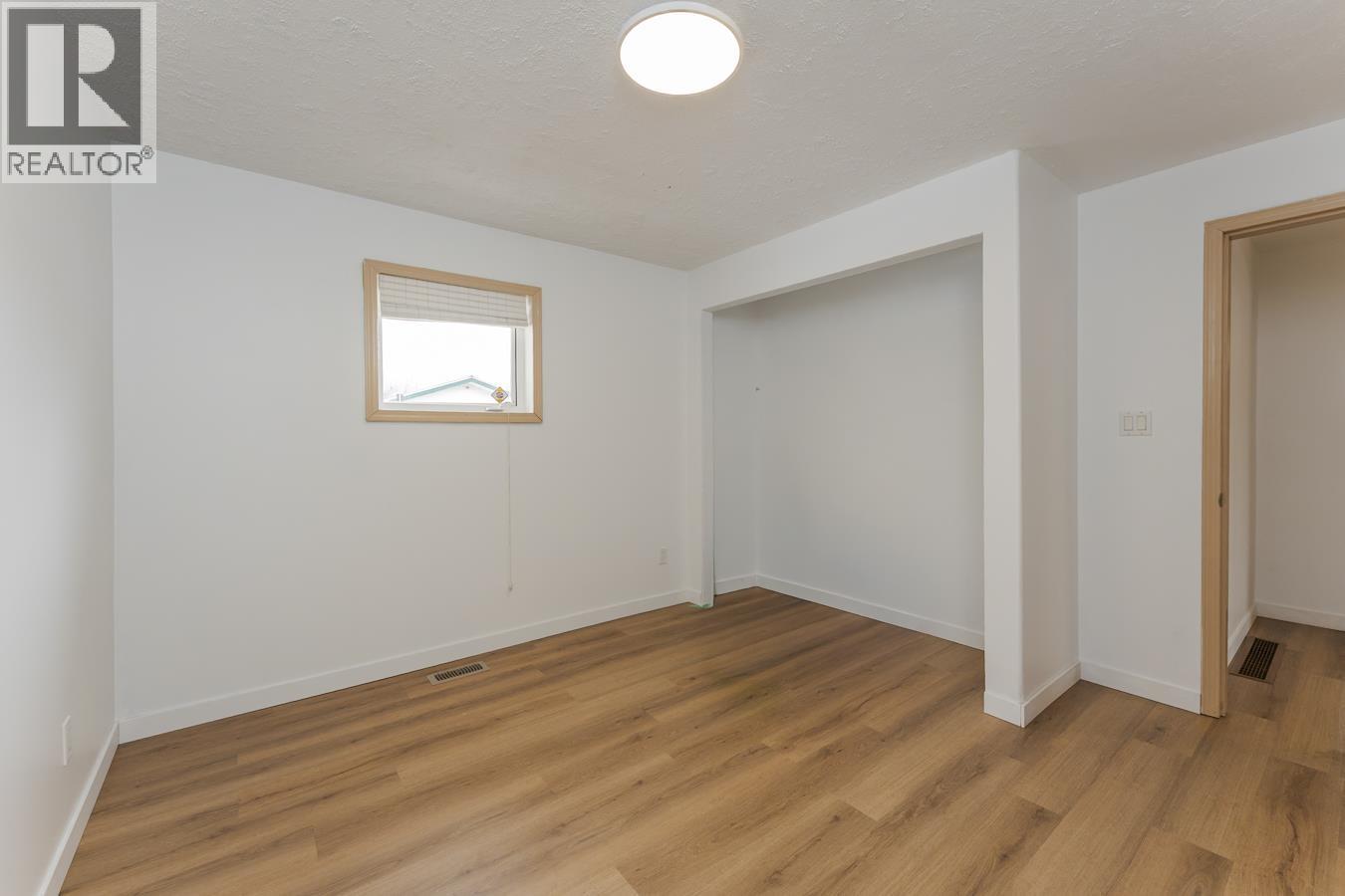 821 N BLACKBURN ROAD - 19