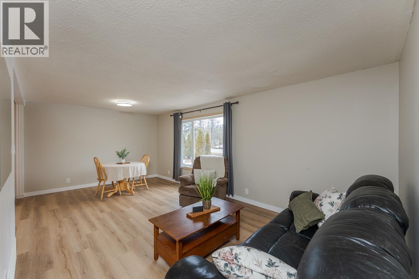 821 N BLACKBURN ROAD - 14