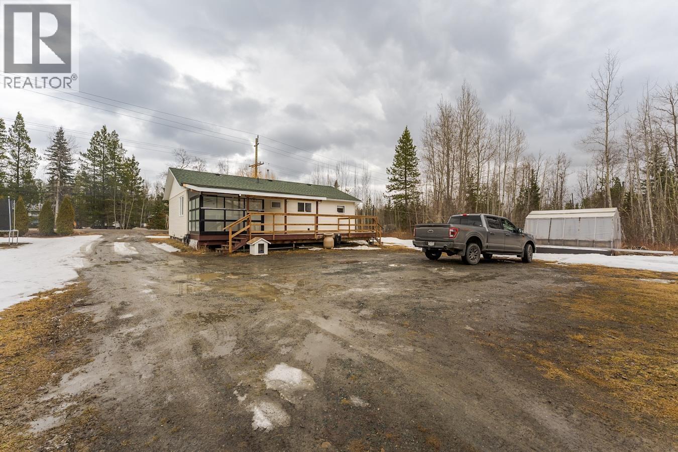 821 N BLACKBURN ROAD - 34