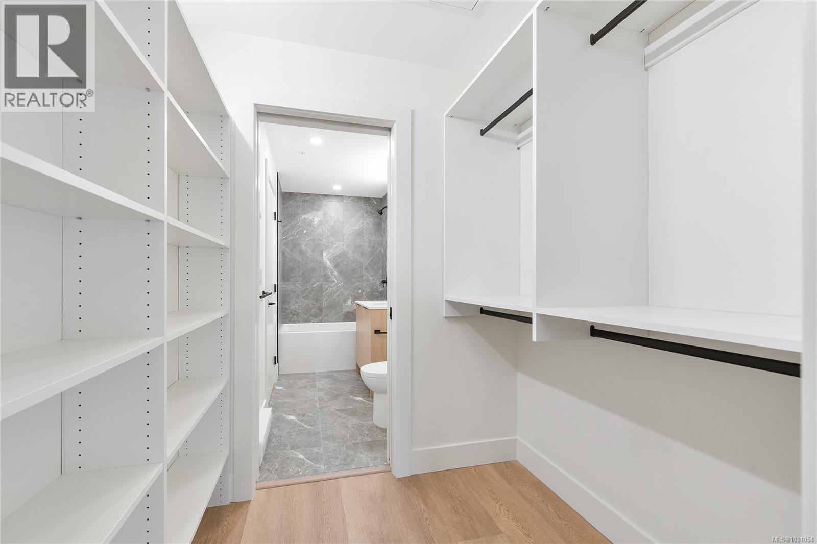 314 2341 Bear Mountain Pkwy, Langford