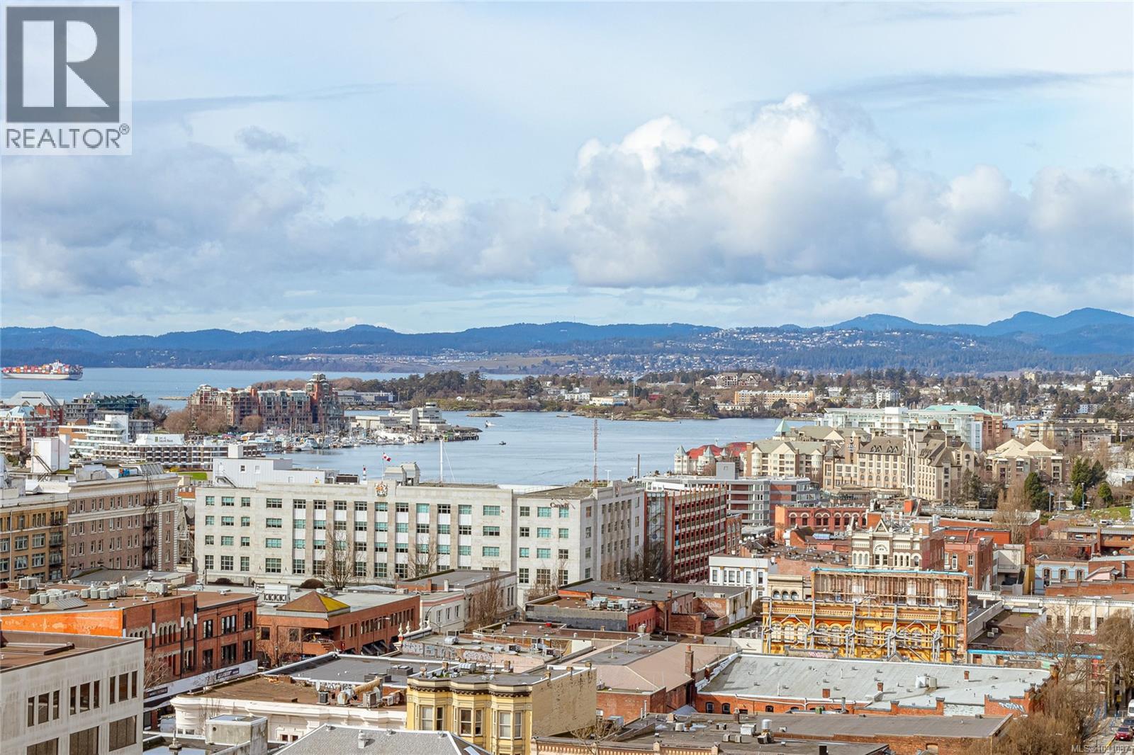 #204 760 JOHNSON ST - 24