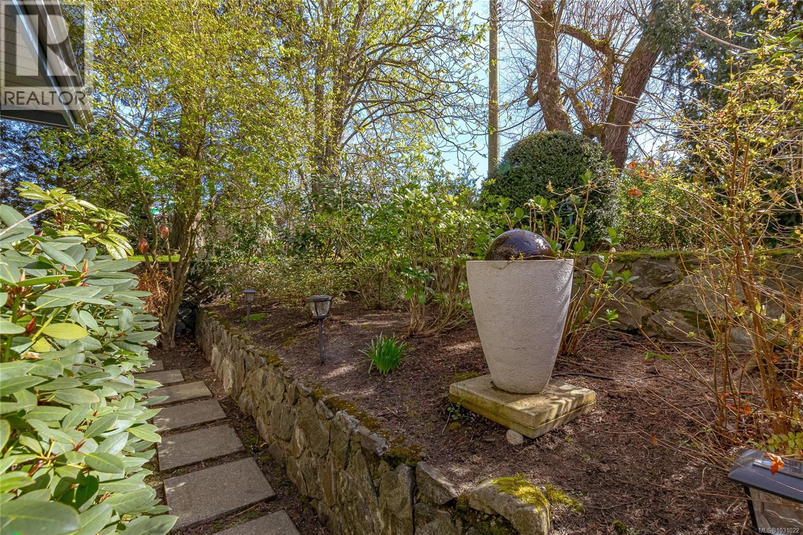 #9 4619 ELK LAKE DR - 29