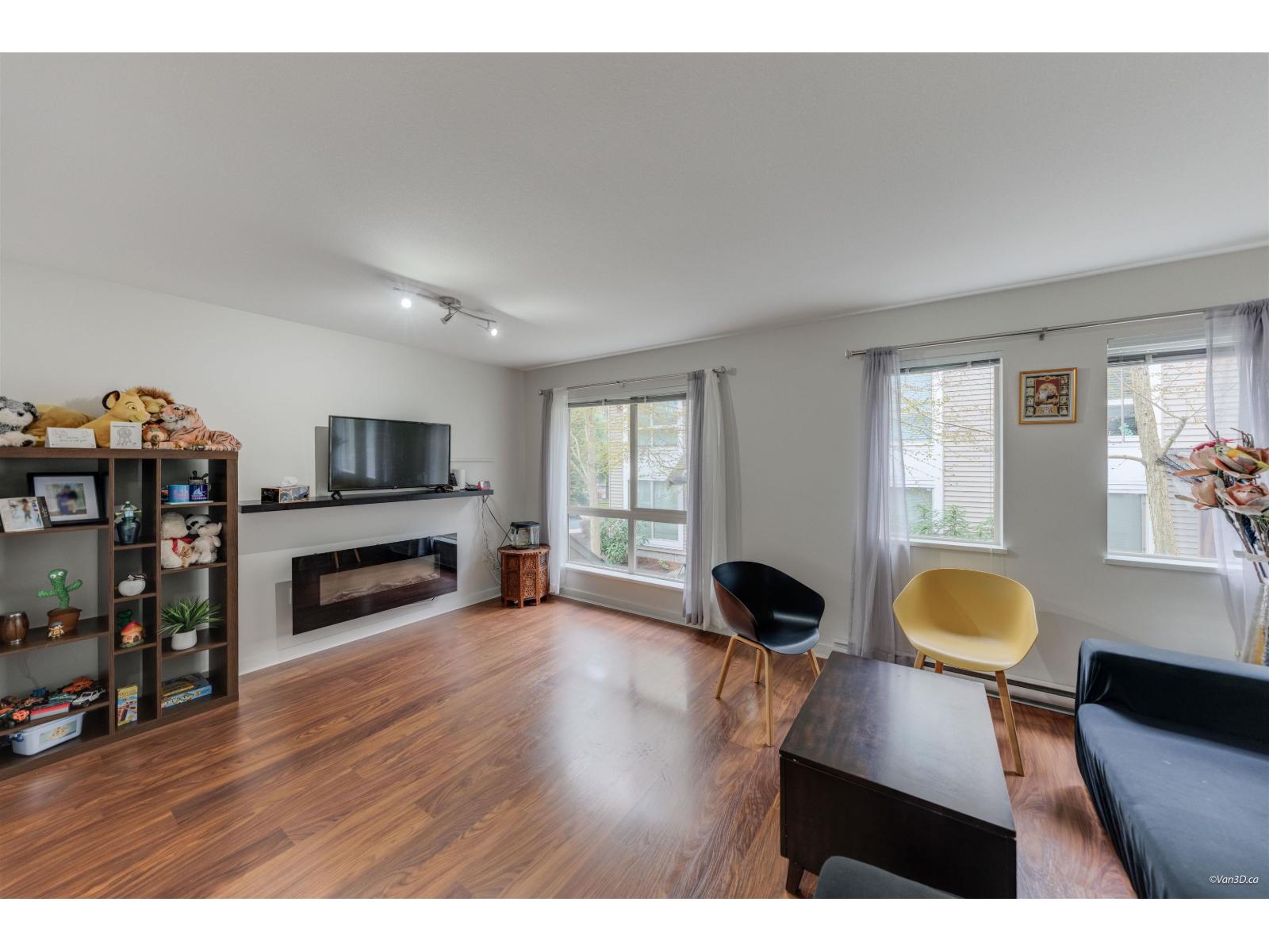 96 6671 121 STREET, Surrey