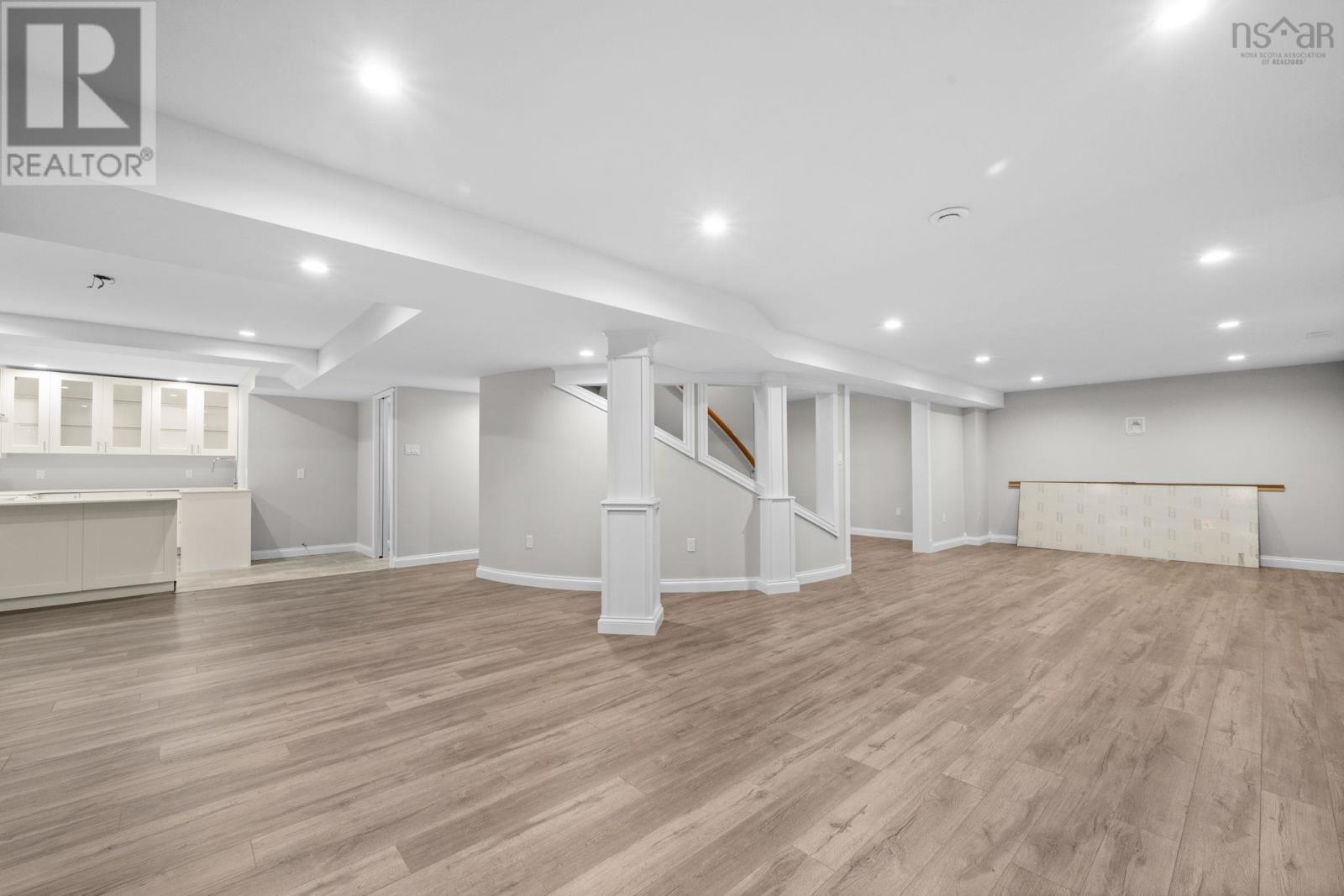 Property 36 of 51 of 916 Young Avenue