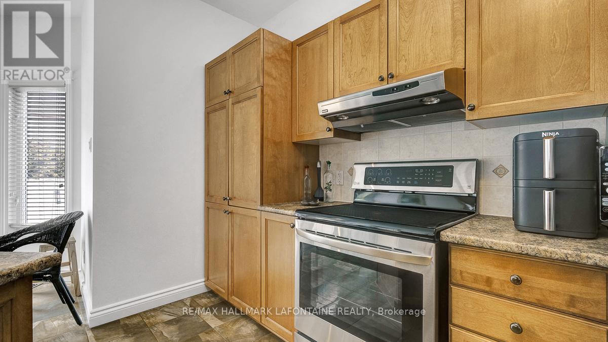 315 RUSTIC HILLS CRESCENT - 15