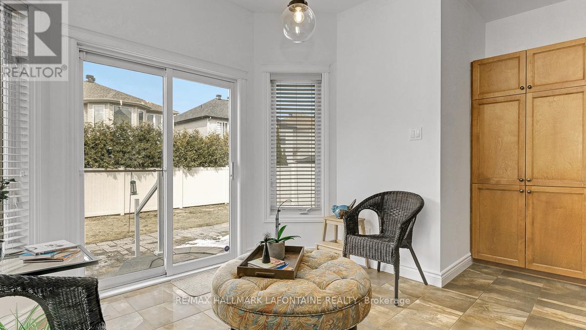315 RUSTIC HILLS CRESCENT - 19
