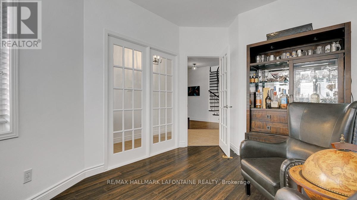 315 RUSTIC HILLS CRESCENT - 27