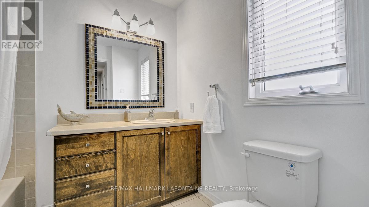 315 RUSTIC HILLS CRESCENT - 40