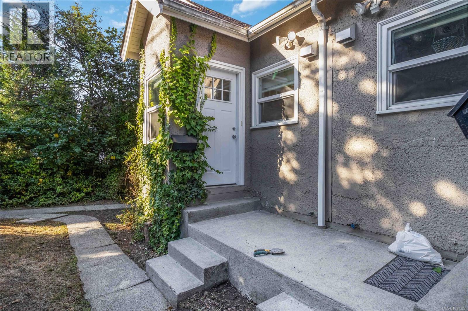 3104-3106 RICHMOND RD - 6