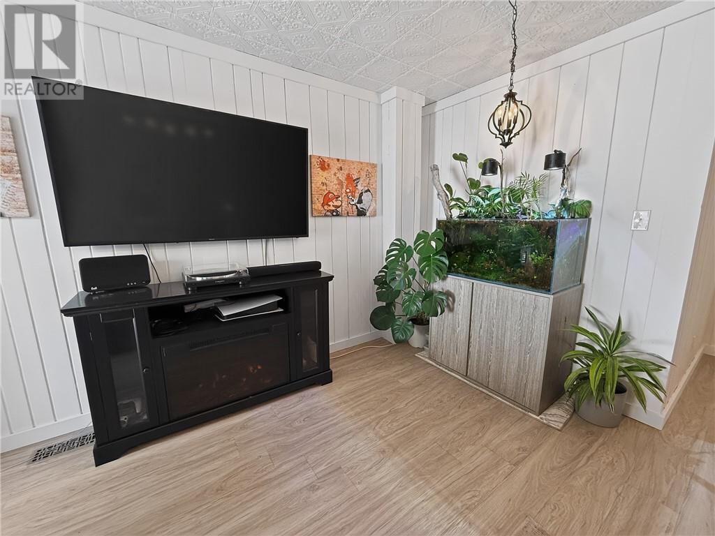 1 Wright Street S, Gore Bay, Manitoulin Island, Ontario, P0P1H0 — Photo 11