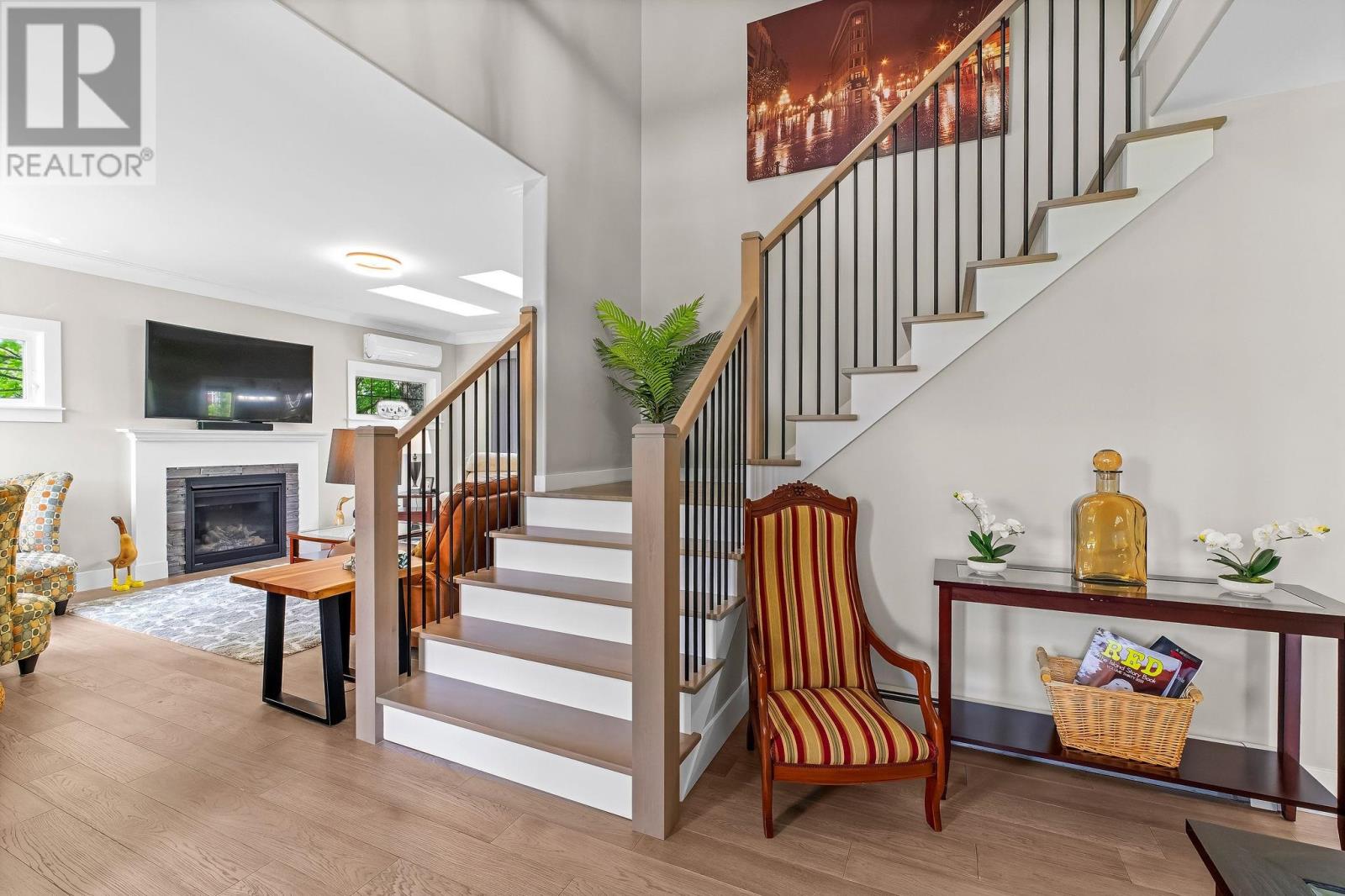 2 SHEFFIELD CRESCENT - Image 3