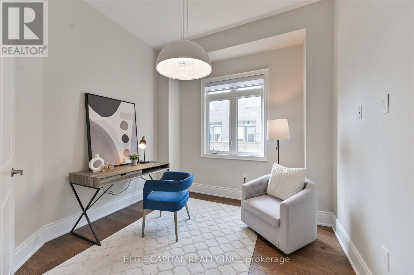 18 ROTONDO CRESCENT - 4