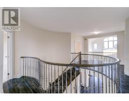 24 Whitewood Drive, Whitchurch Stouffville, ON L4A1R9 Photo 13