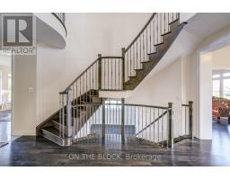 24 Whitewood Drive, Whitchurch Stouffville, ON L4A1R9 Photo 17