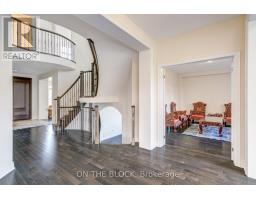24 Whitewood Drive, Whitchurch Stouffville, ON L4A1R9 Photo 18