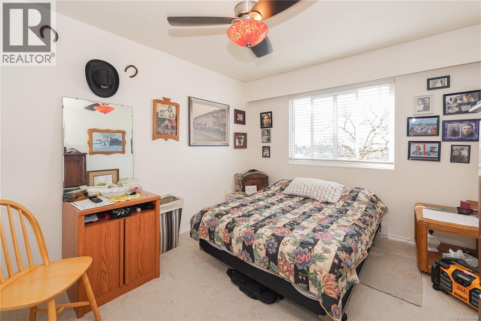 404 614 Fernhill Pl, Esquimalt