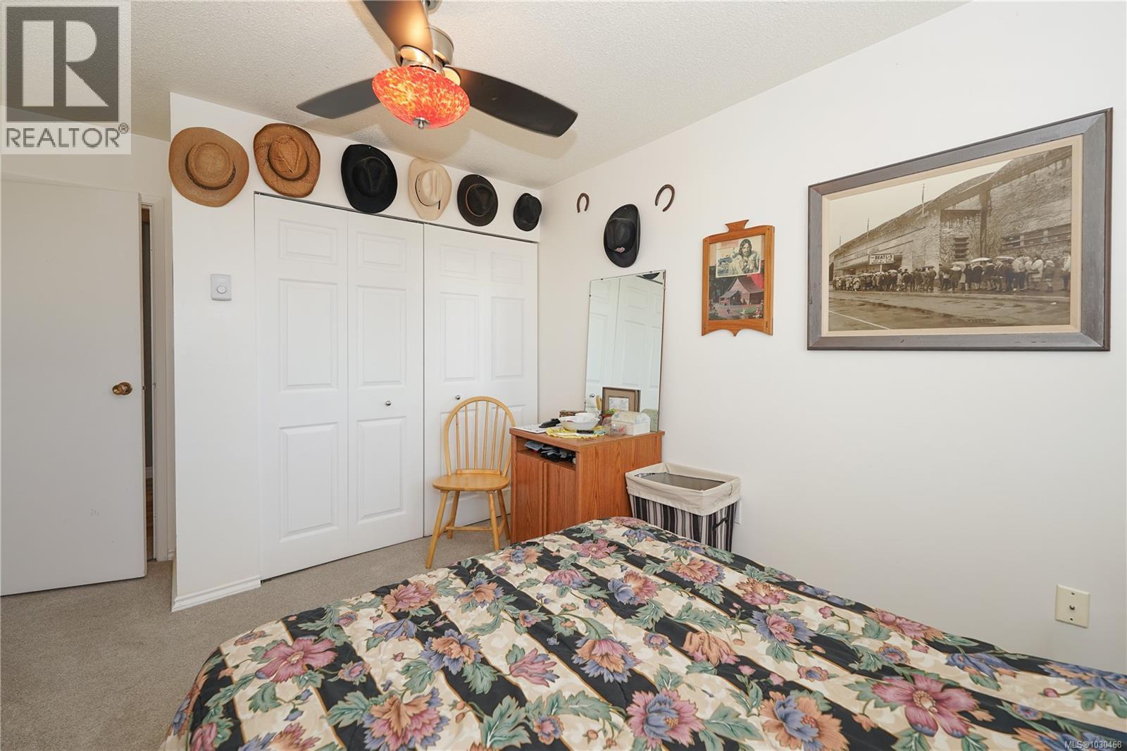 404 614 Fernhill Pl, Esquimalt