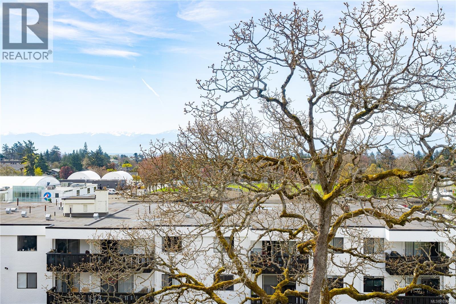 404 614 Fernhill Pl, Esquimalt