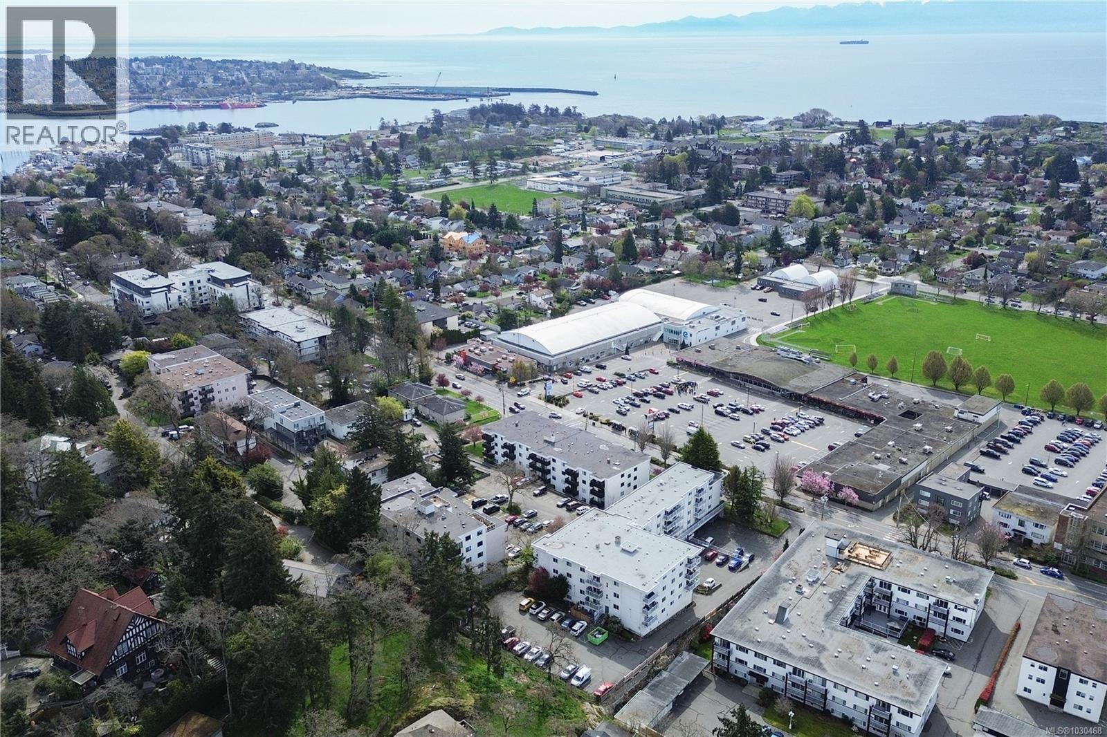 404 614 Fernhill Pl, Esquimalt