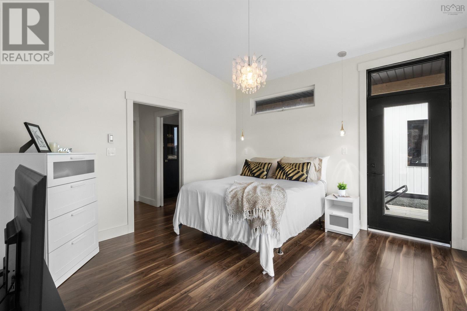 1612 Crowell Road - 19