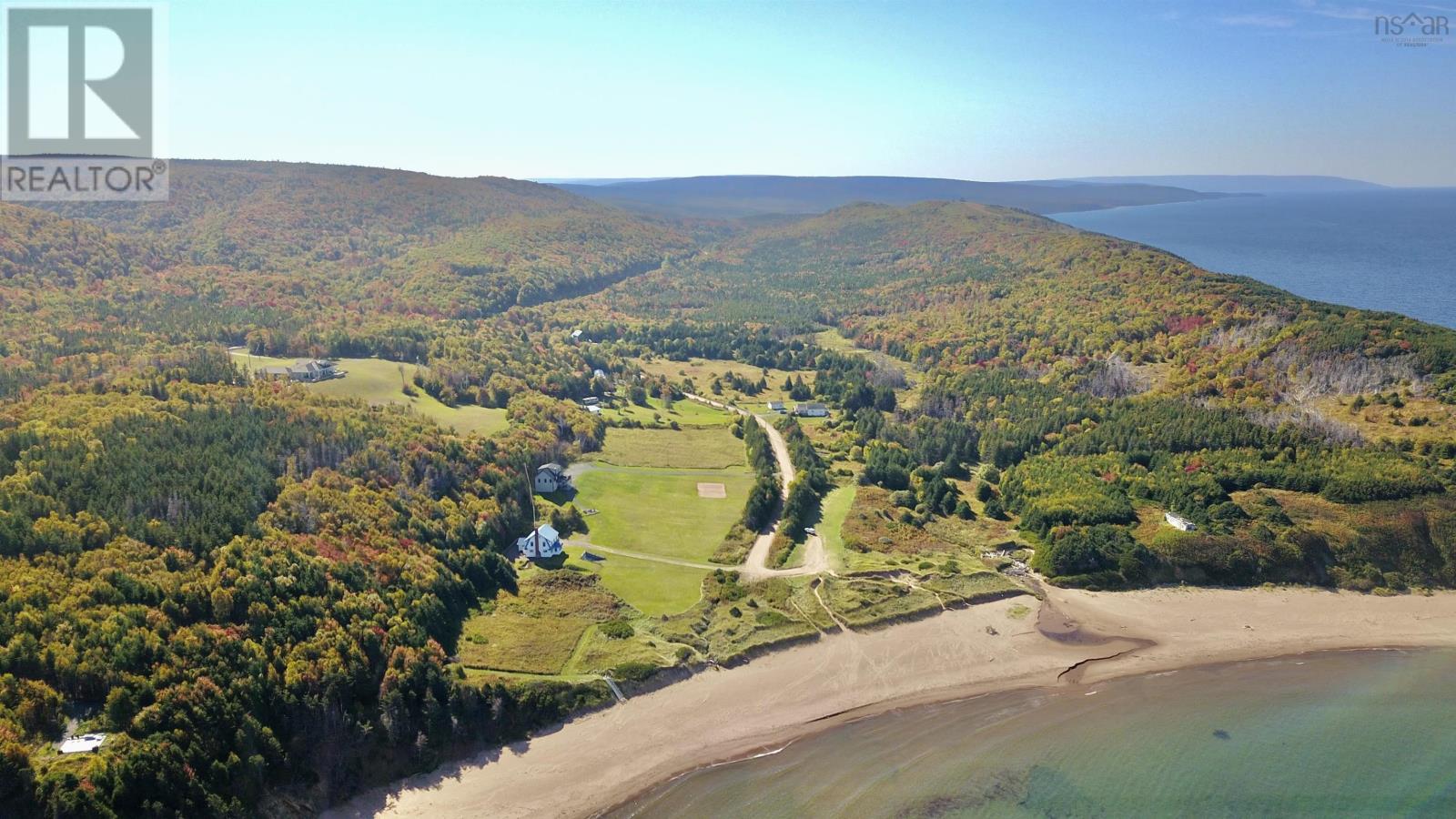 Property 7 of 9 of 94 Chimney Corner Beach Road