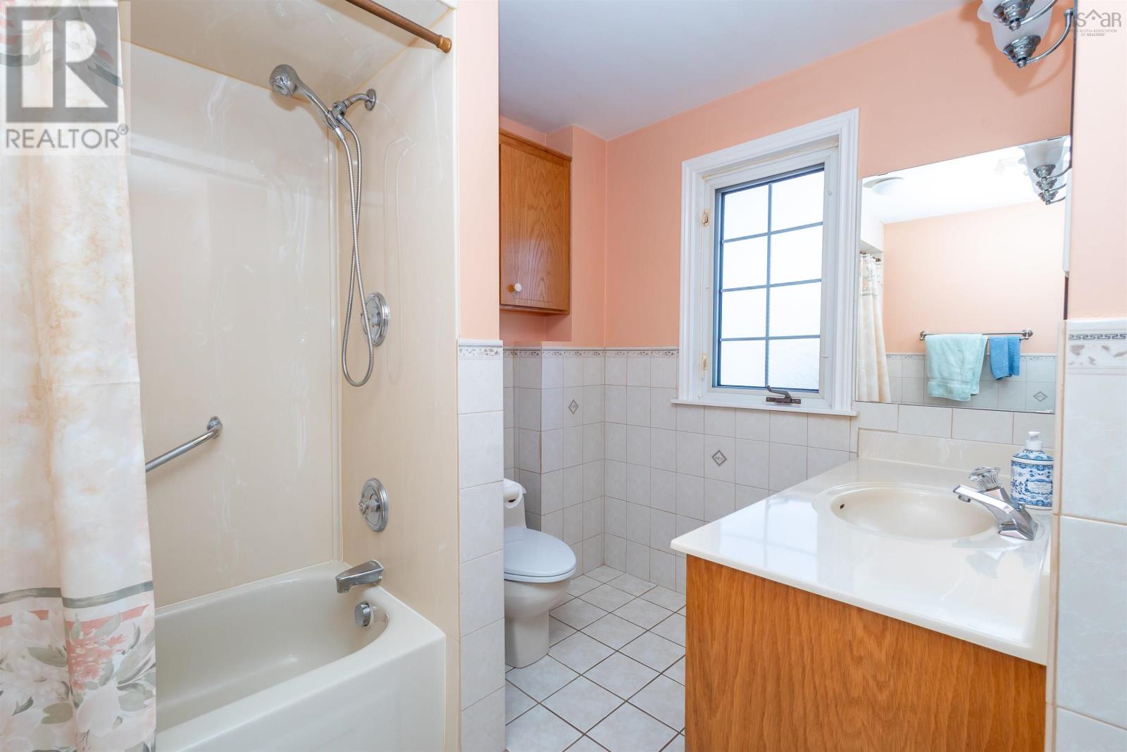 Property 25 of 28 of 992 Westmount Road