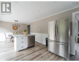 Primary Bedroom - 19 Long Point Road, Newellton, NS B0W1P0 Photo 10