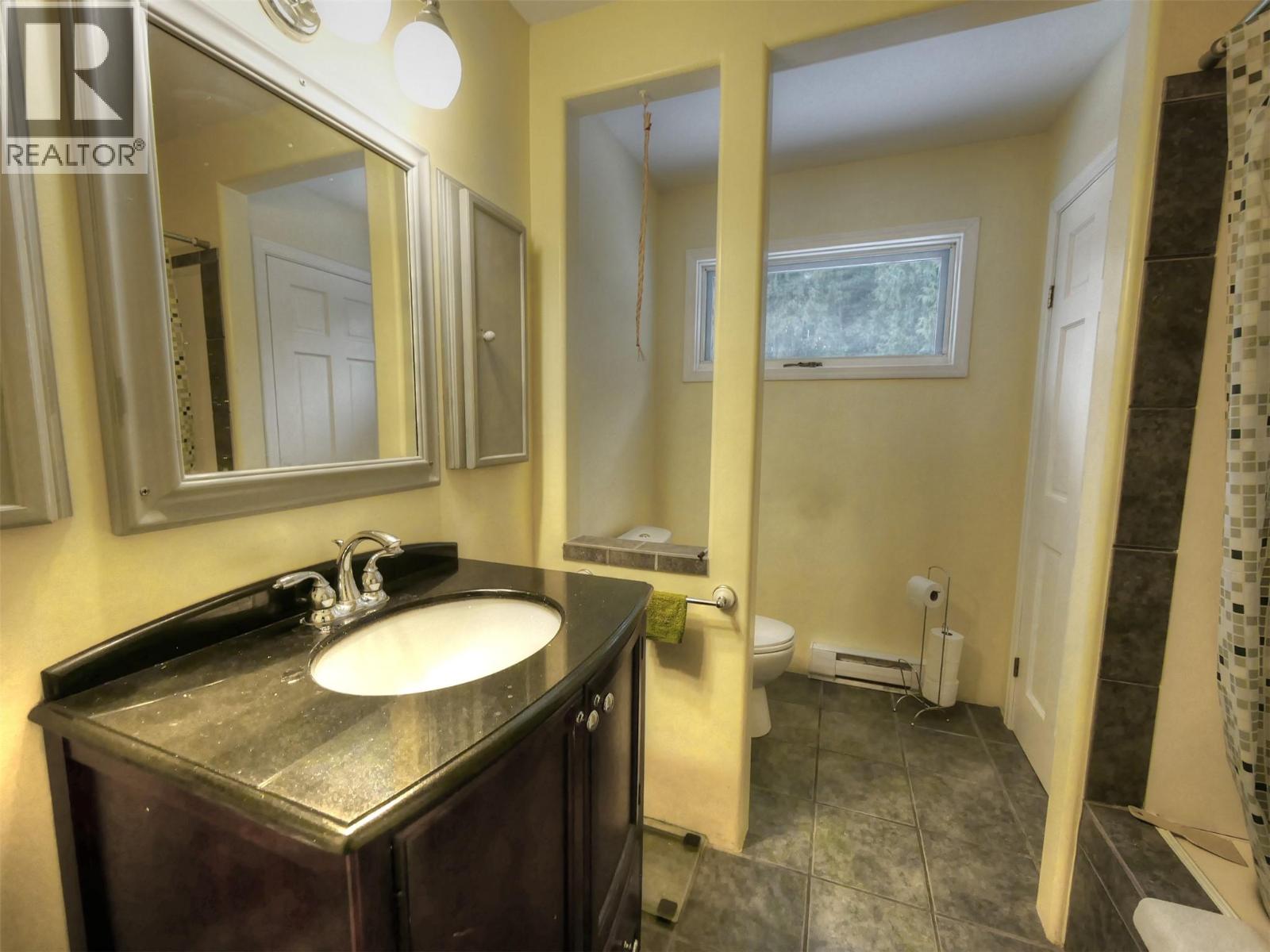 120 BURTON CROSS ROAD - 10