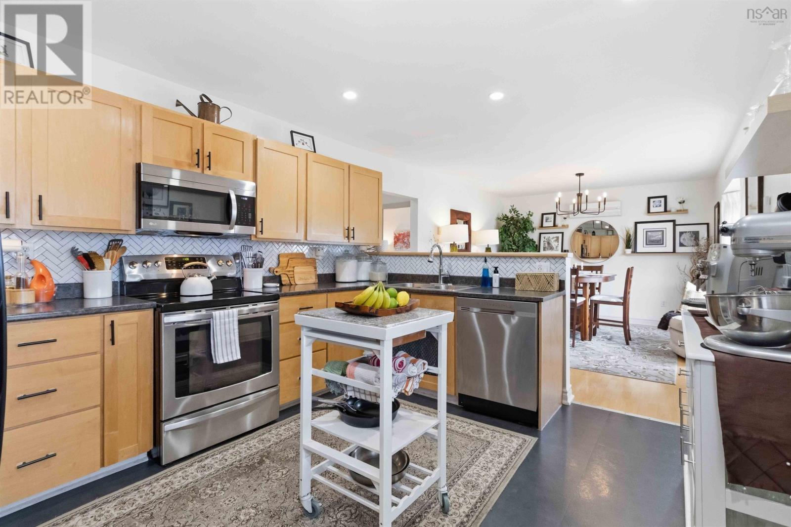 Property 14 of 50 of 14 Magog Court