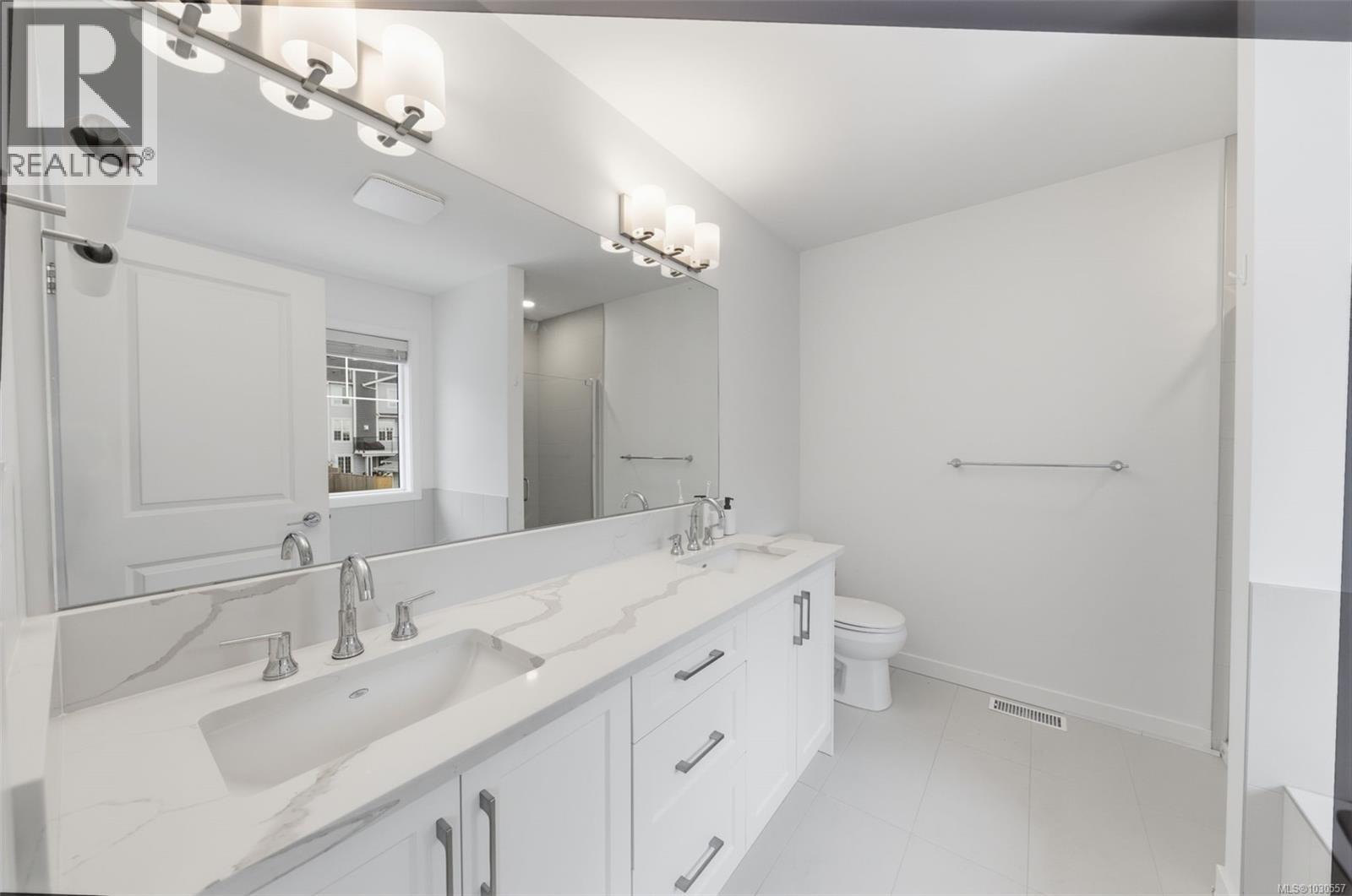 173 Caspian Dr, Colwood