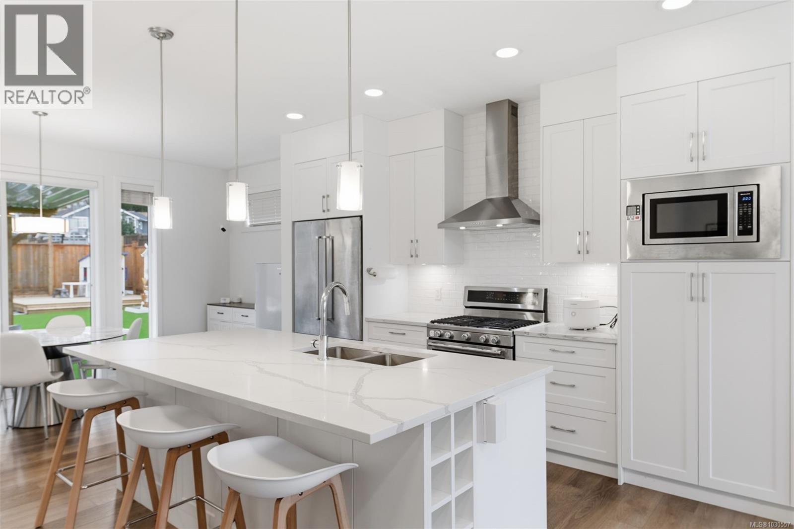 173 Caspian Dr, Colwood