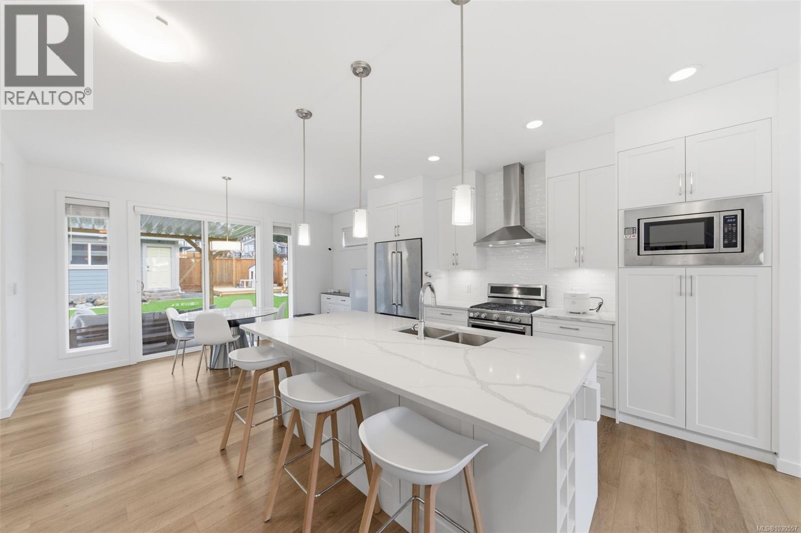 173 Caspian Dr, Colwood