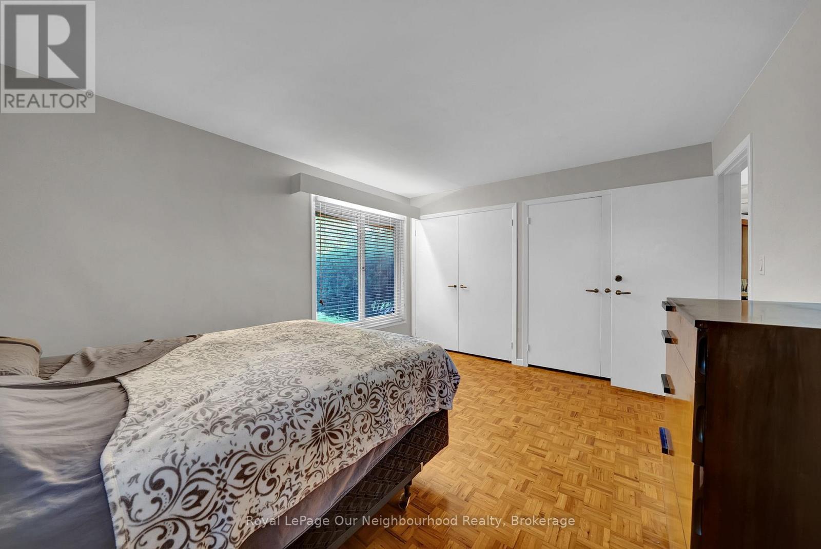 1539 FINCH AVENUE - 22