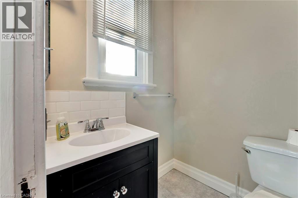 70 BELVIEW Avenue - 12