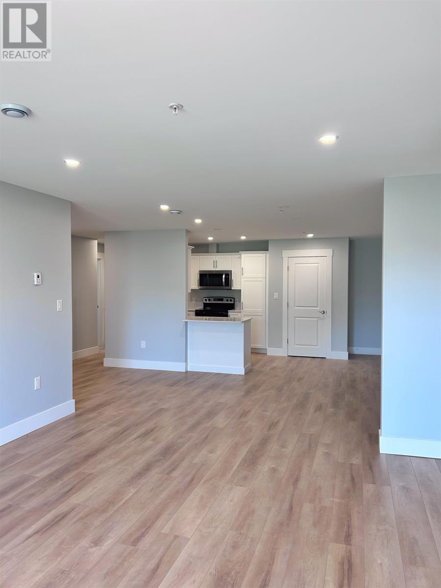 #406 24 GILBERT DRIVE DRIVE - 10