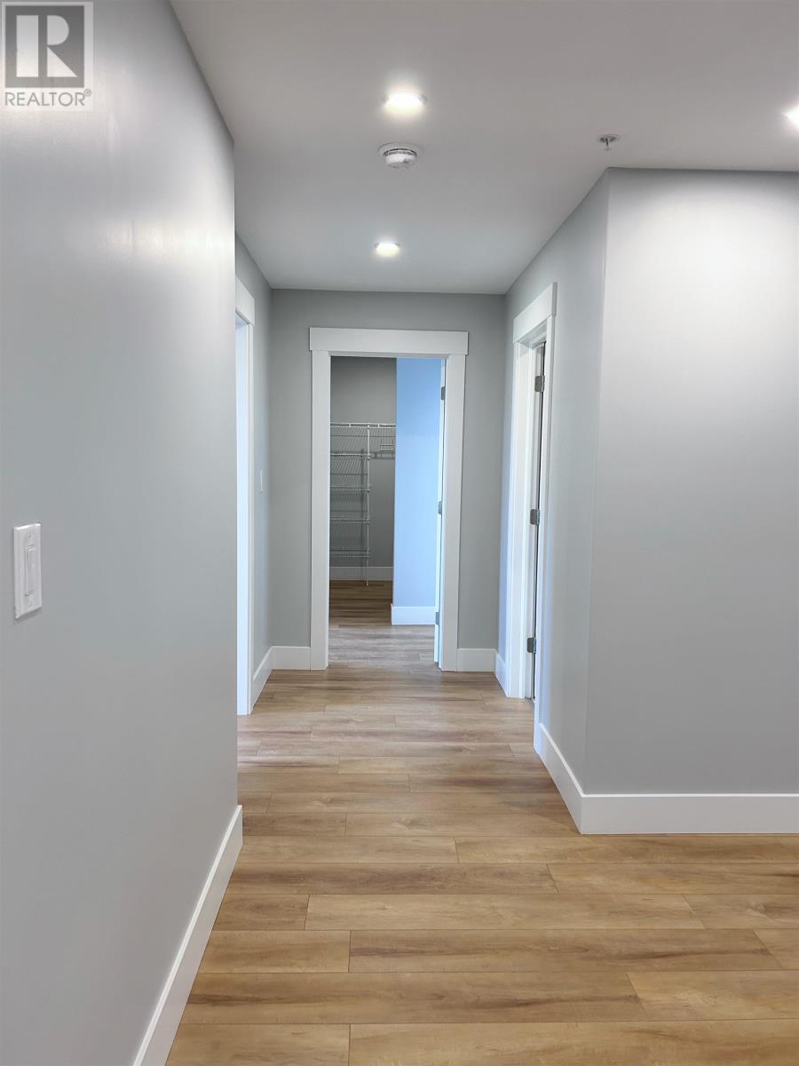 #406 24 GILBERT DRIVE DRIVE - 13