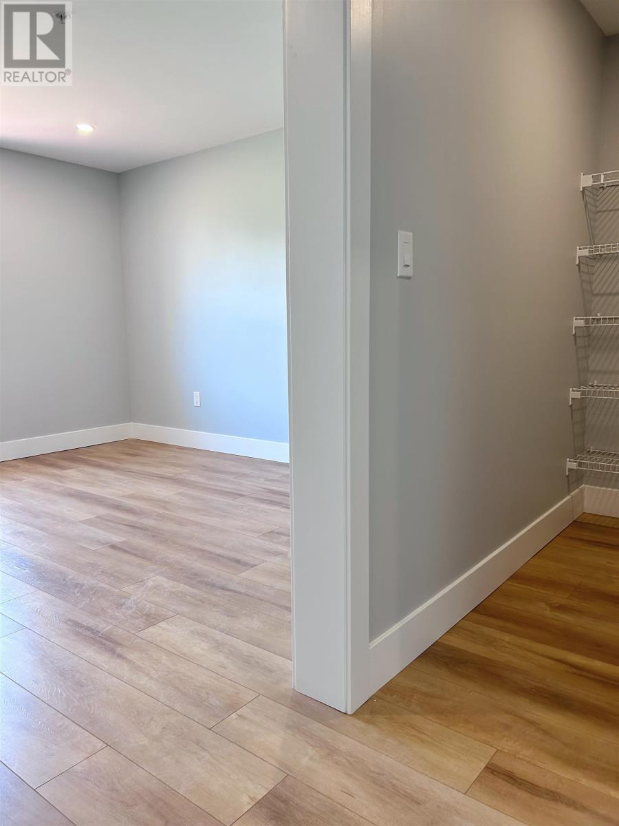 #406 24 GILBERT DRIVE DRIVE - 15