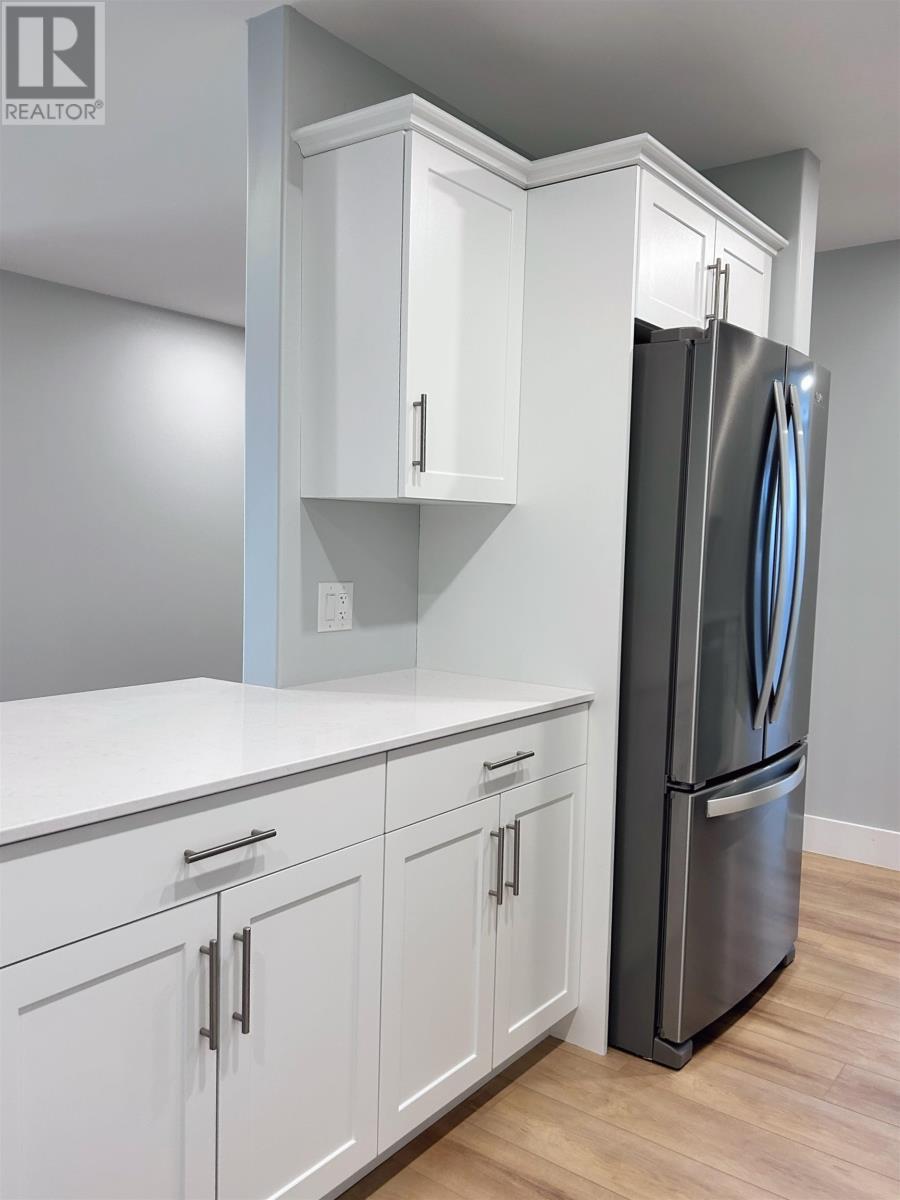 #406 24 GILBERT DRIVE DRIVE - Image 3