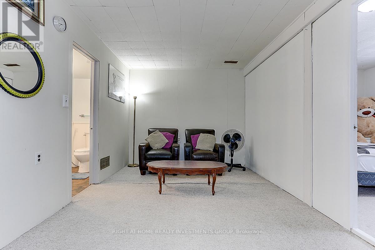143 SPRINGDALE DRIVE - 43