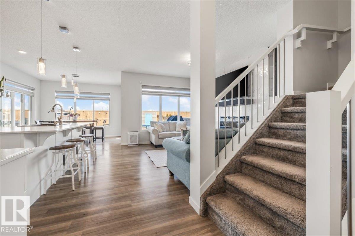 17616 124 ST NW, Edmonton