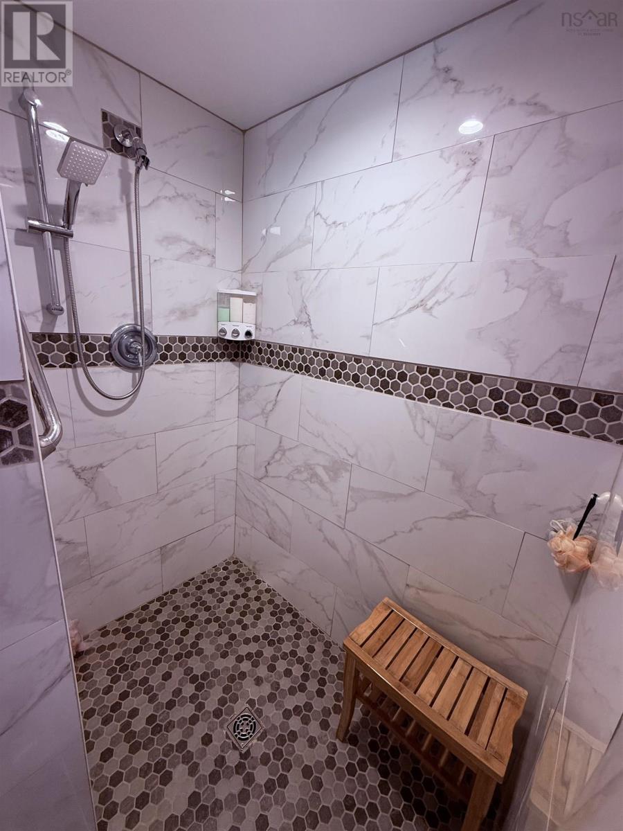 Property 19 of 41 of 6381 Highway 3