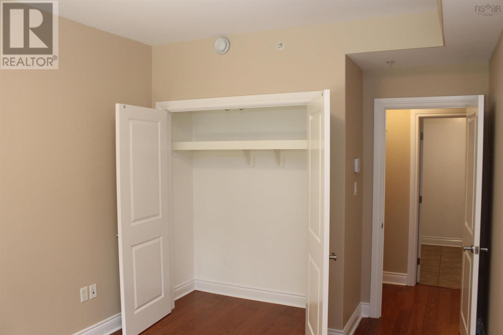 Property 11 of 21 of 103 5234 Morris Street