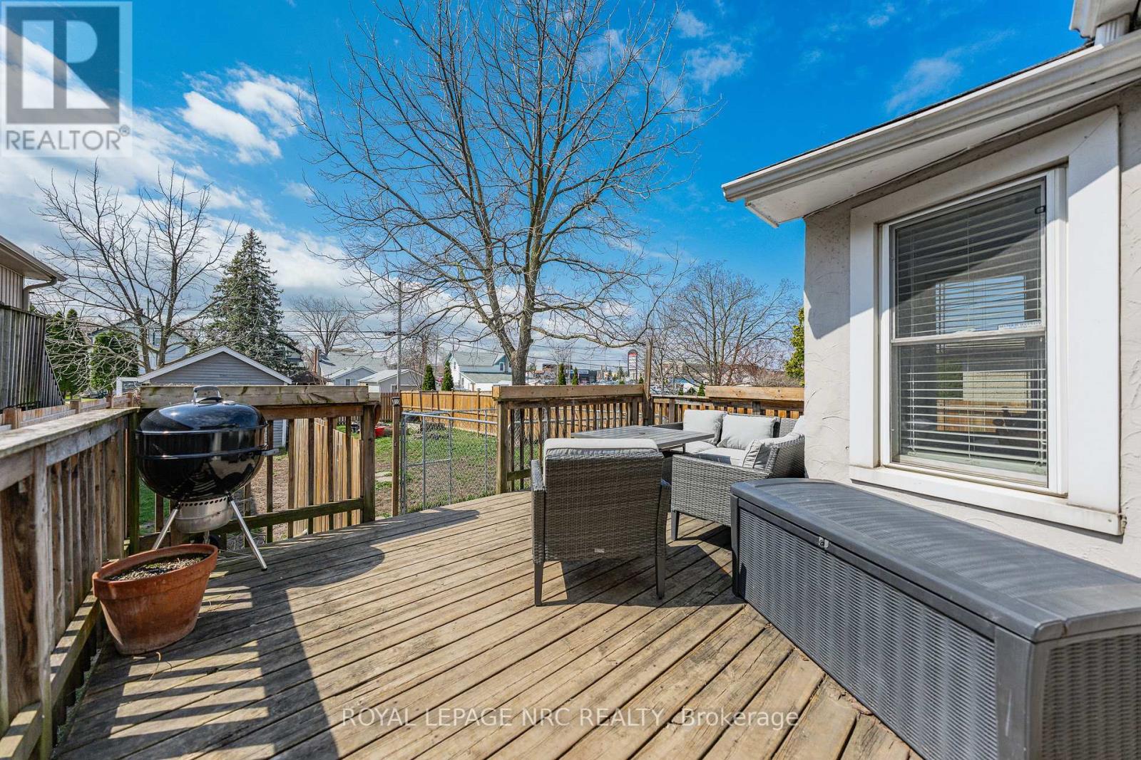 23 PINECREST AVENUE - 32