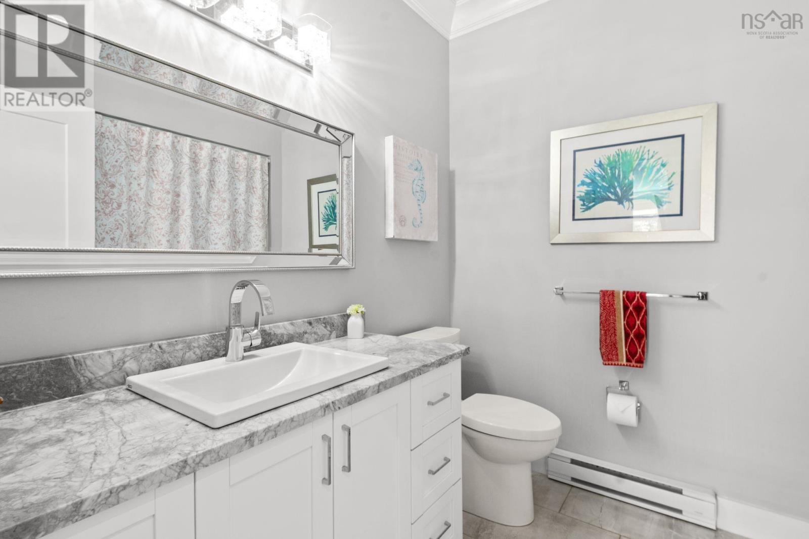 Property 20 of 49 of 769 Lakeview Avenue