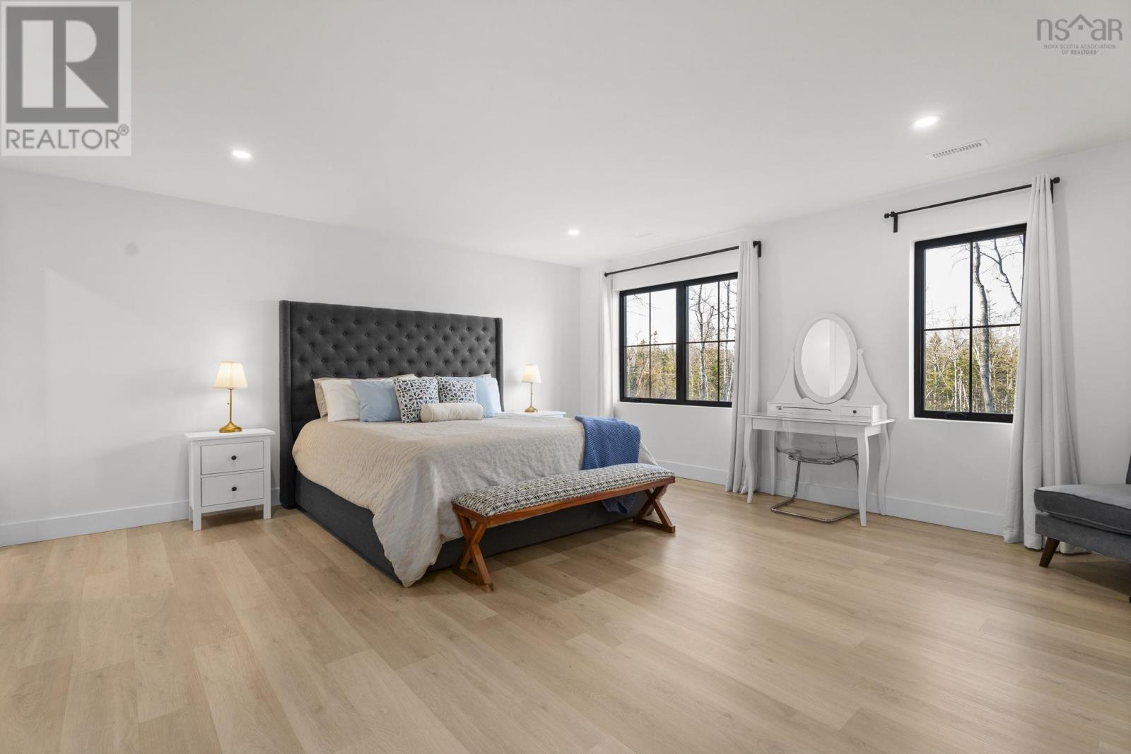 Property 24 of 49 of 106 Edward Dr